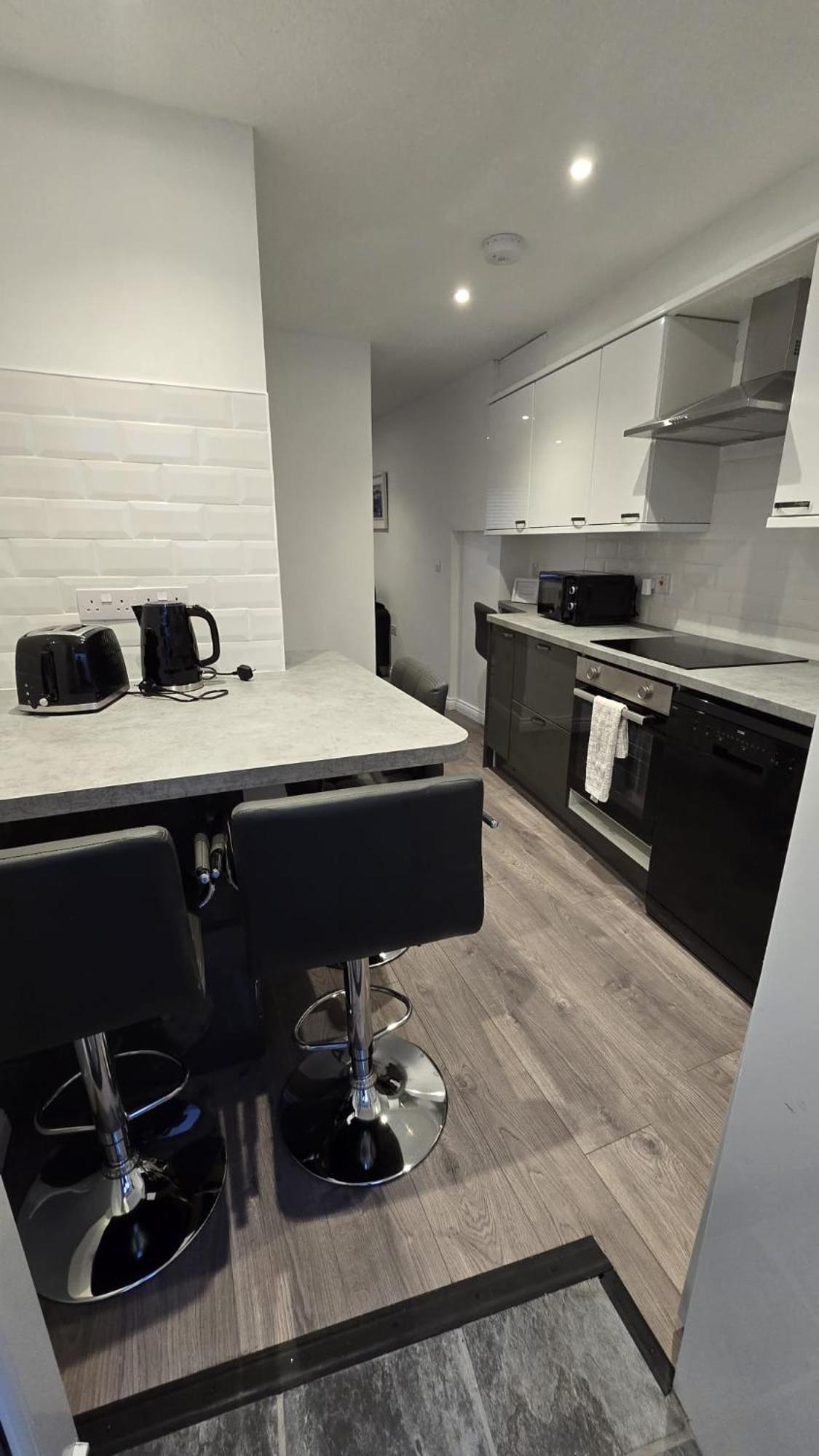 Central & Stylish, Two Bed, Two Bath Apartman Galway Kültér fotó